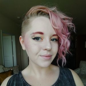 Meet your Posher, Whitney